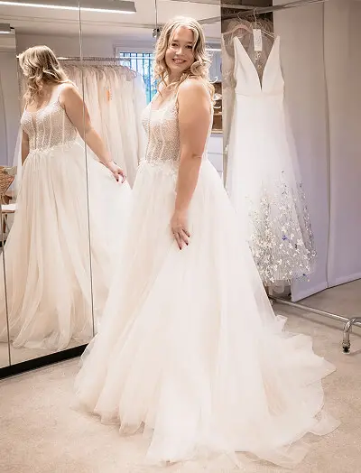 ursi-brautmode-curvy-brides Curvy Bride